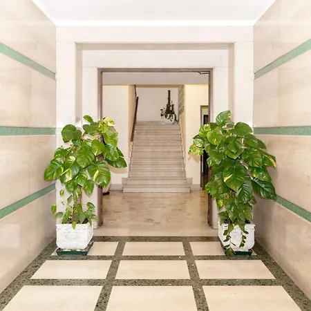 Appia Terrace - San Giovanni By Rhr Apartmán